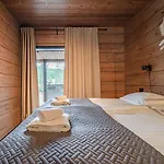 Tieva A Ski-in Ski-out With Private Jacuzzi By Aavalevi