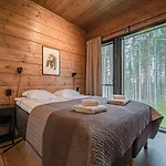 Appartement Tieva A Ski-in Ski-out With Private Jacuzzi By Aavalevi *