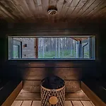Tieva A Ski-in Ski-out With Private Hot Tub By Aavalevi