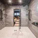 Lejlighed Tieva A Ski-in Ski-out With Private Hot Tub By Aavalevi *