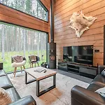 Tieva A Ski-in Ski-out With Private Hot Tub By Aavalevi *